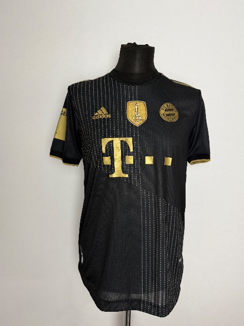 Bayern München 2021 Match Worn / Issued Shirt — Marc Roca — back nameset