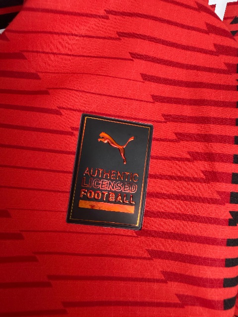 AC Milan 2023/24 Serie A Match Worn Shirt — Fikayo Tomori, with COA, Size L — fabric detail