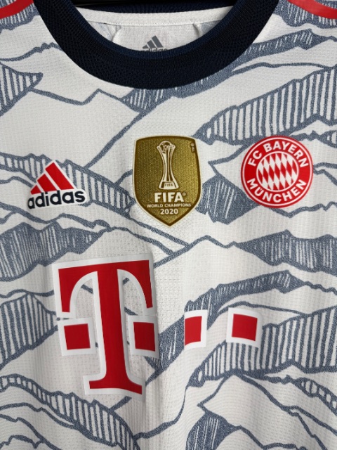 Bayern München 2020/21 Match Worn Shirt — Josip Stanišić, with COA, Size M — club crest detail