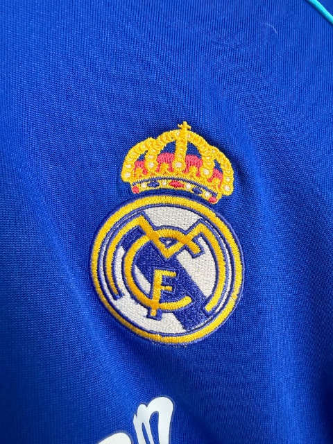 Real Madrid 2008/09 Match Worn / Issued Shirt — Rafael van der Vaart, Size XL — sleeve detail