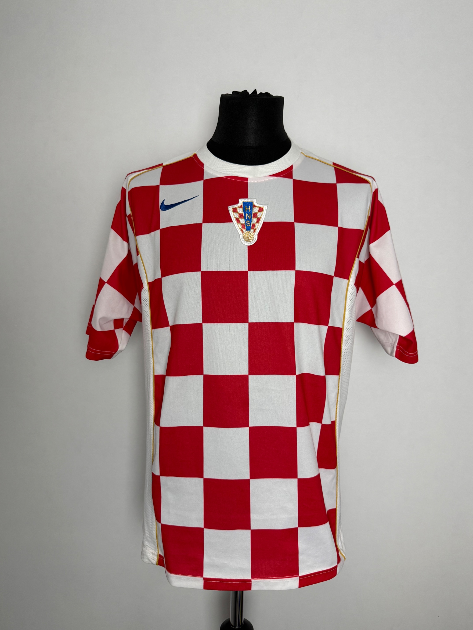 Croatia 2004 Home Shirt — Vintage Original, Size L