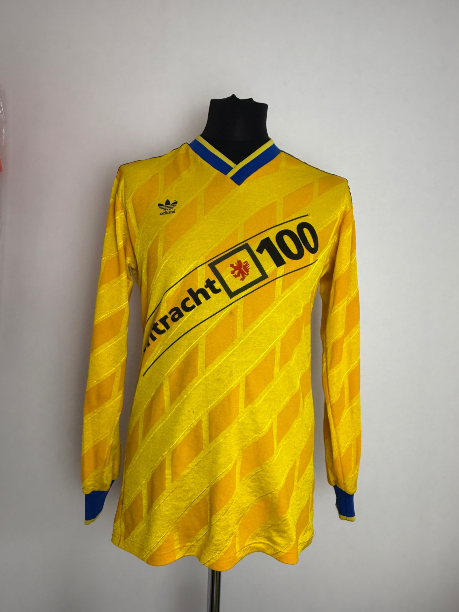 Eintracht Braunschweig 1986/87 Home Shirt — Vintage Original, Size M
